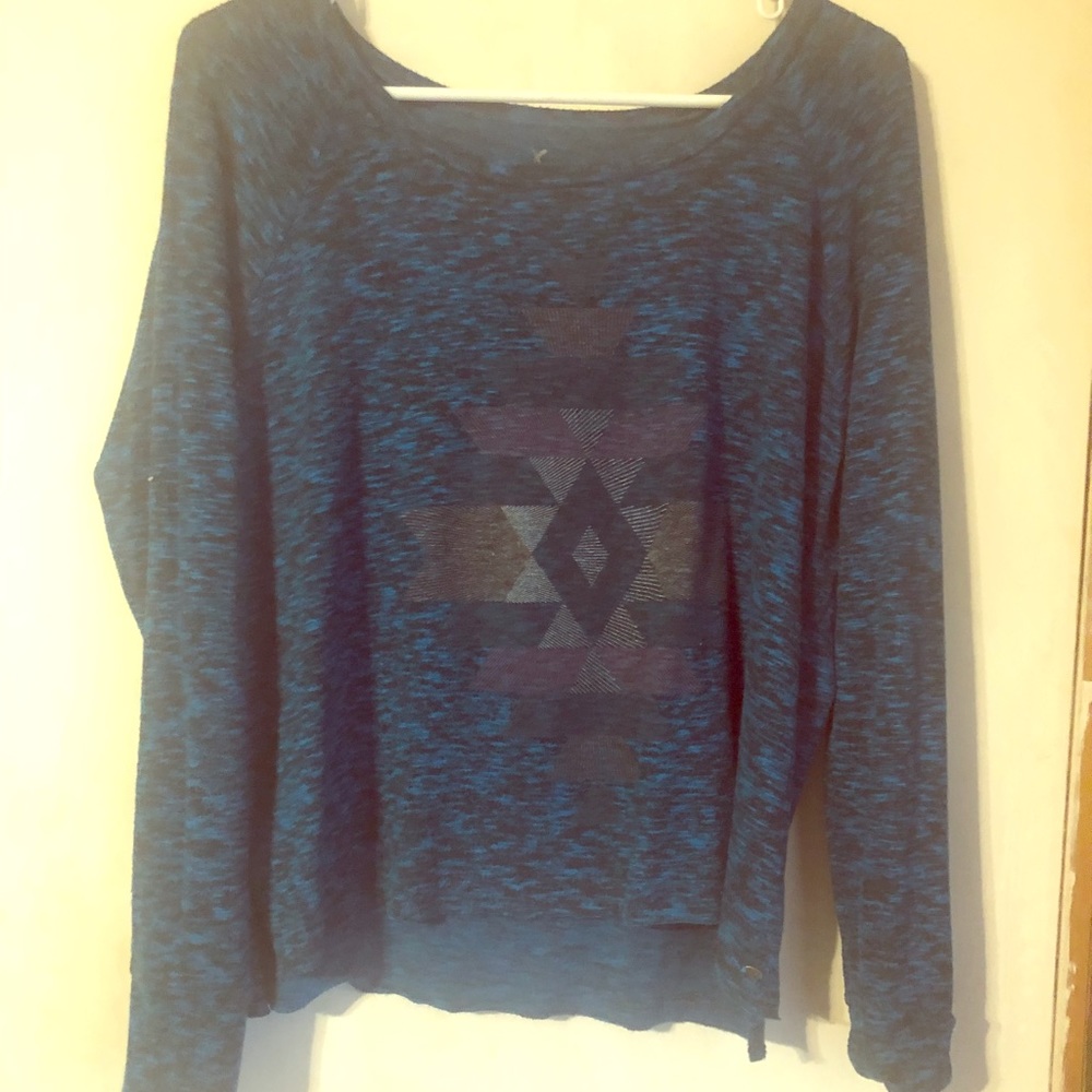 Long sleeve top